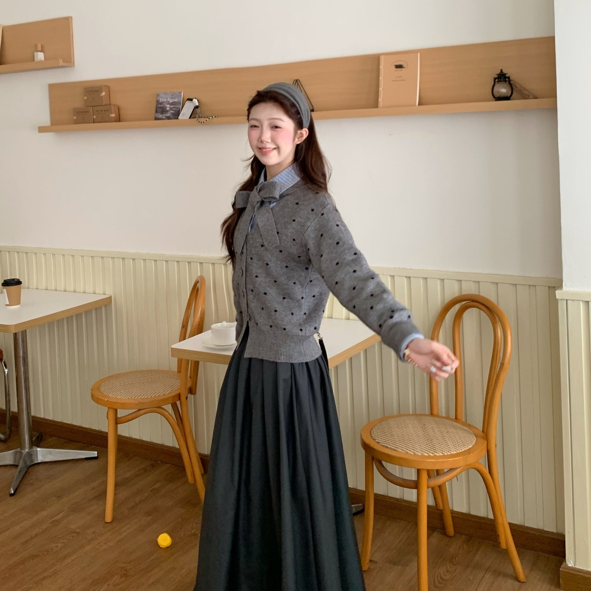 Vintage High Waisted Pleated Midi Skirt With Embroidery