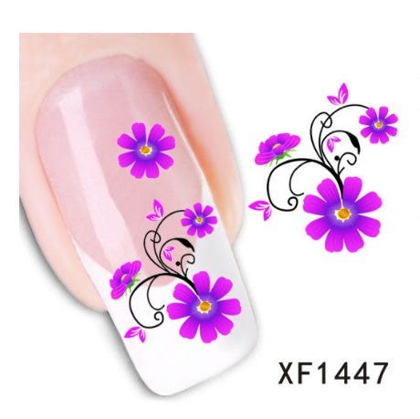 Bloemen en botanische zwarte nagelstickers voor thuisnagels