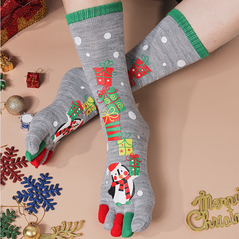 Lightweight Soft Crew Socks with Five Toes in Christmas Patterns-Grey Penguin-Theone Apparel