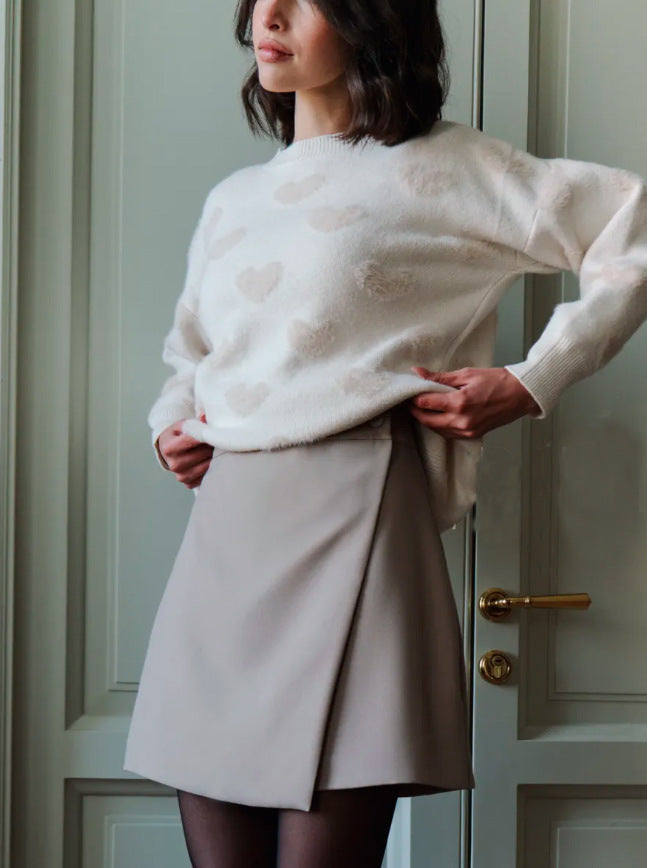 Versatile Figure-flattering High-waisted A-line Skirt With A Slit