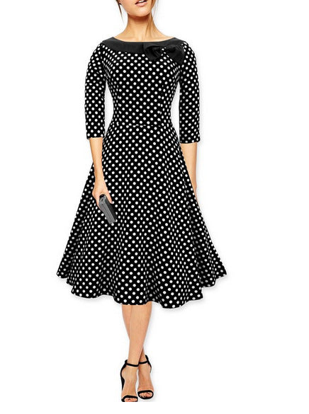 Robe à arc à polka et à la fusée