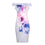 Schulterfreies, aquarellfarbenes Kleid mit Blumenmuster